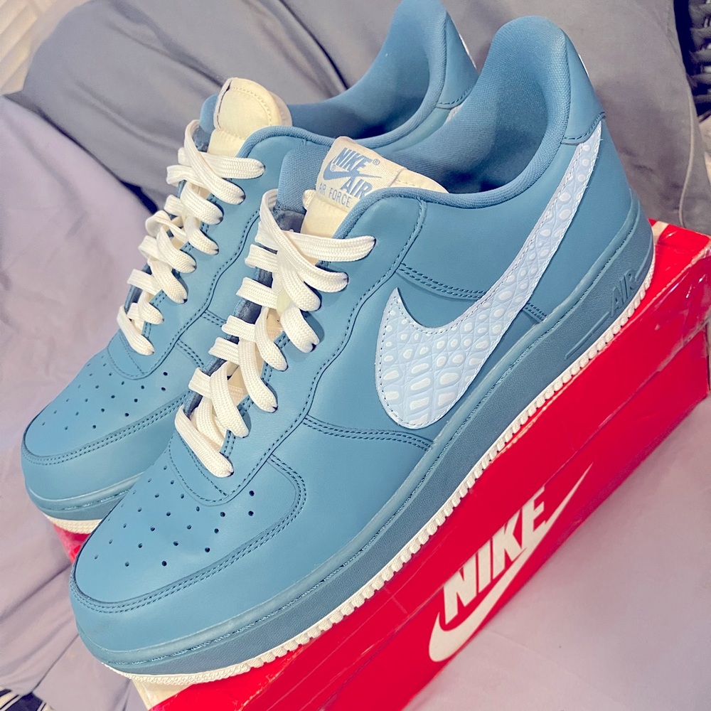 Air Force 1 Low '07 LV8 'Noise Aqua